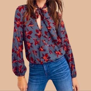 Madewell 100% Silk Orchid Print Blouse w Pussycat bow , bell sleeves🌸